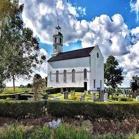 In By Semesterbostad *